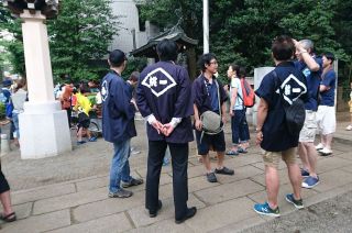 八丁通り商店街「2017打ち水大作戦」に参加しました。