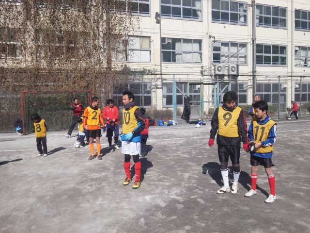 エンジョイサッカー（十中校庭） 