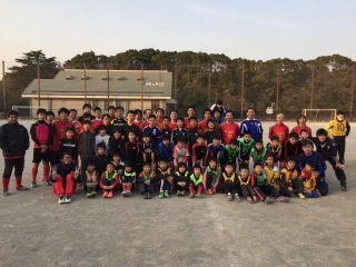 恒例行事　シニアvs卒団生(妙正寺)