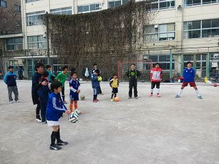 つばさ卒団生vsシニア(十中校庭)