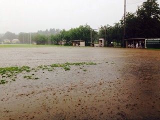 雷雨の立野小戦