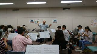 吹奏楽のトランペット吹きの皆さ〜ん