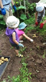 石カフェ「あわあわさんと遊ぼう～・水遊び」