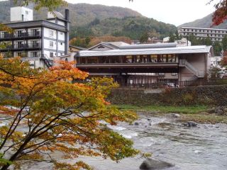 塩原で紅葉＆足湯