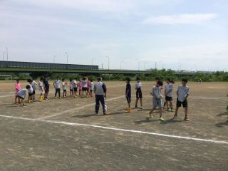 河川敷全学年練習