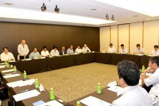 熊本県生コン工組　第1回事務局責任者会議・積算委員会合同会議開く