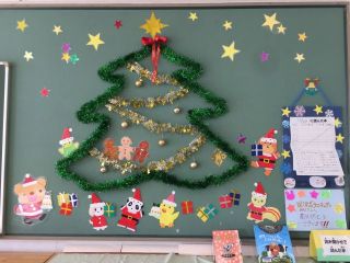 整理活動（クリスマスの装飾）