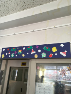 整理活動(クリスマスの装飾)