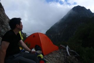 雨とガスの北鎌尾根縦走