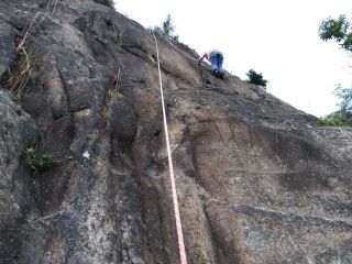 六甲妙号岩と菊水ルンゼ山行記