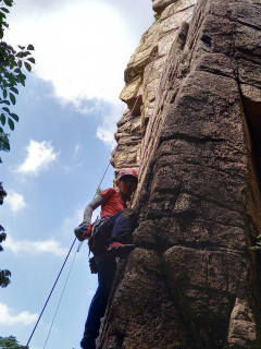 六甲・堡塁岩（クライミング）