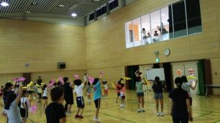 白井こどもチアリーディングチーム」の皆さんとダンス交流をしました!!