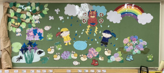 5月27日　装飾変更　運動会→梅雨