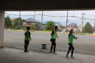 西が岡小学校にて練習