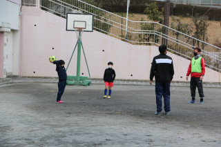 寒空の下でサッカー⚽️