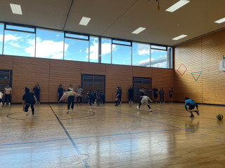 フットワーク、始めました。