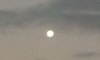 スーパームーン