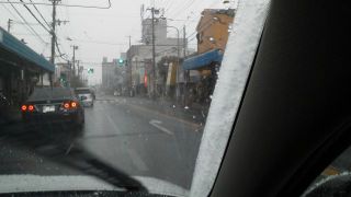 ローカル便り‼　アラレが降りました