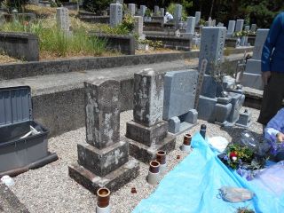 真昼のお墓詣り