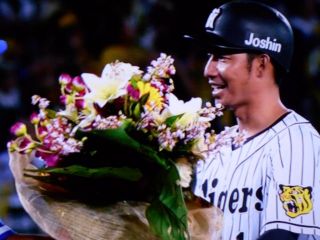 鳥谷　2000本安打達成　　