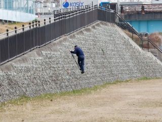 今日の散歩道から…　　暇～人
