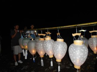 送り盆　　　出舞