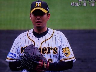 プロ野球　オープ戦始まる