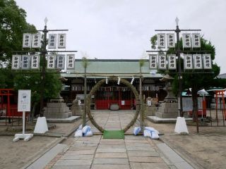 夏越の大祓（茅の輪くぐり）暇～人