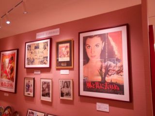 聖林（ハリウッド）黄金伝説　映画ポスター展　　ｐ1