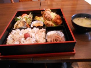 歩け　歩け　歩け　！！！　ｐ4