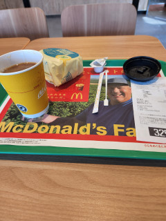 朝マックしています。