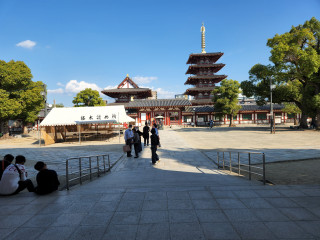 四天王寺参拝　　出舞