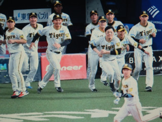 サヨナラ勝ちで開幕2連勝　　　出舞