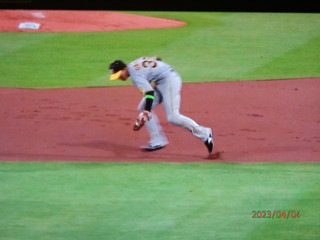 開幕4連勝　　出舞