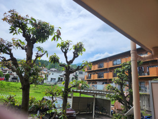 梅雨明けか　　　出舞