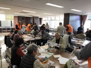 「ミニ飾り凧作り」サポート：久里浜CC