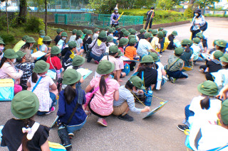 3年生の町探検が行われました
