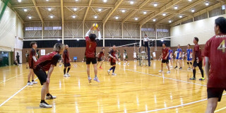 「会長杯」に出場(大阪府バレーボール連盟主催)