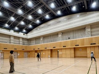 広い空間で俯瞰する