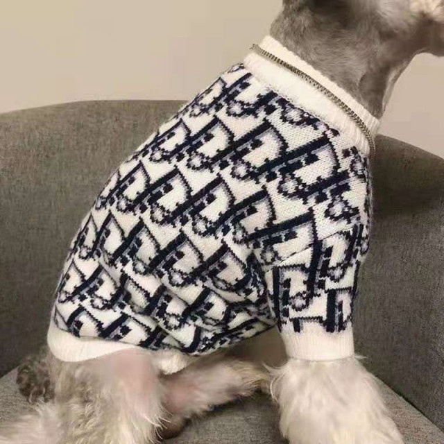 ディオール猫犬セーター とmoncler ペット冬服 とバーバリー 犬