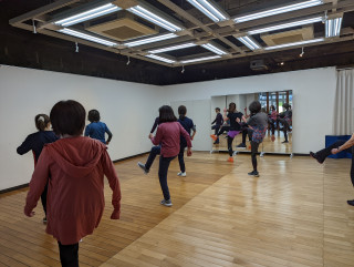 J fit道場★★★〜エアロ初、中級、美姿勢ストレッチ