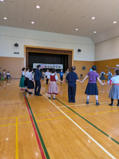 盛岡フォークダンス協会のパーティーで踊ってきました！
