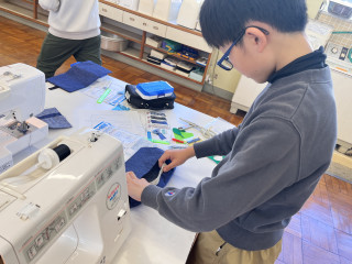 6年生のミシンボランティアを行いました