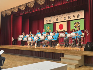 恵庭市長寿大学卒業式で演奏しました