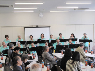 市民活動センター総会で演奏