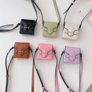 レザー調☆ハイブランドairpodsケース人気図鑑！