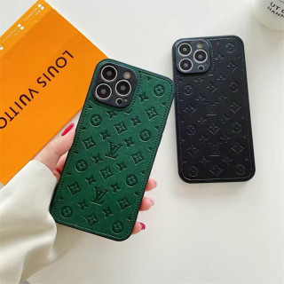 通勤先でも活躍★シックで落ち着いたデザインのハイブランドiphone16proケース