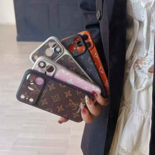 【2026トレンド】ミラーセルフィーで映える！ハイブランド風iPhoneケース3選
