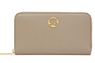 フェンディfendi 財布 偽物 見分け 方