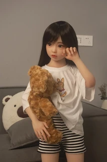 ラブドールにウィッグをかぶせる方法